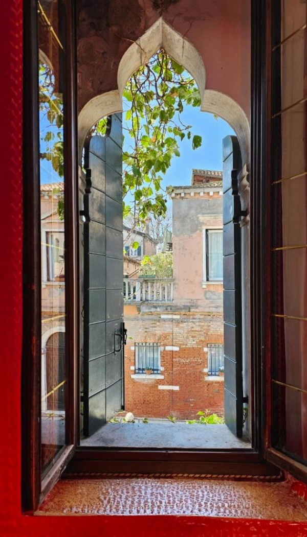 Messner Palace image 37